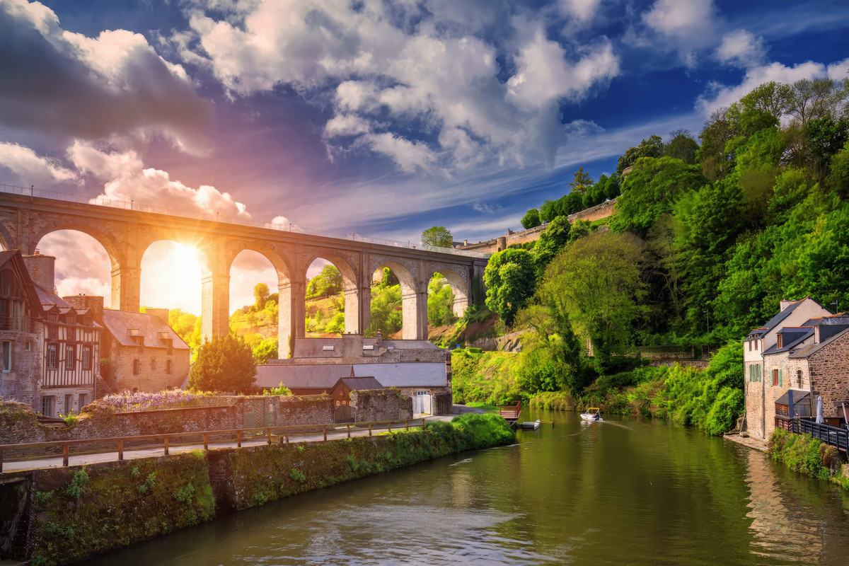 Dinan